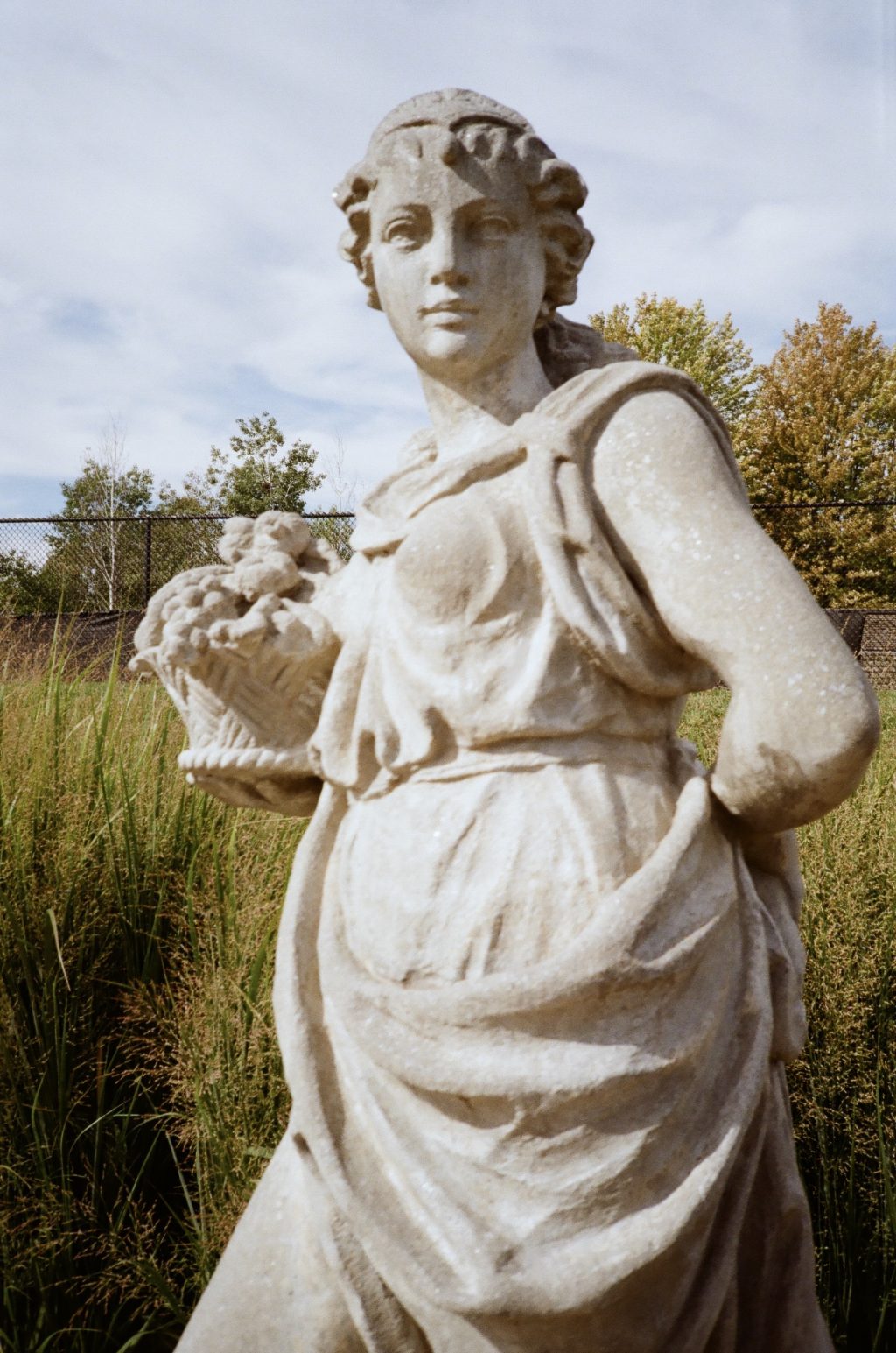 'Goddess Pomona' Nikon L35AF